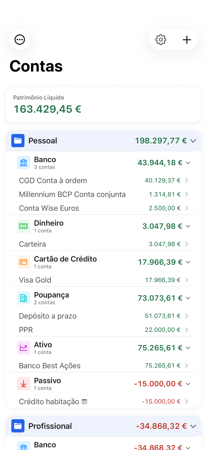 Lista de contas com saldos e transações no iPhone